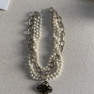 Chic Pearl and Chain Necklace with Black Pendant